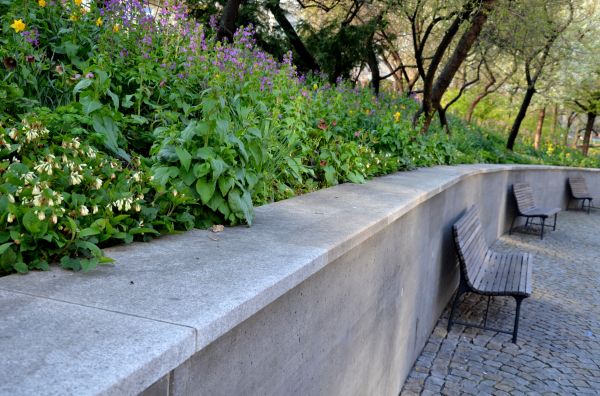 Concrete Retaining Wall Service in Greenfield