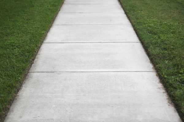 Cost of Concrete Walkway Replacement in Greenfield